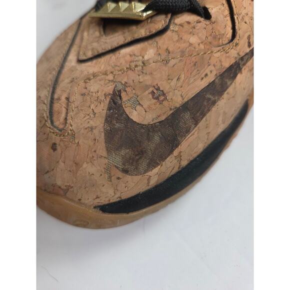 Nike LeBron 12 EXT Kings Cork Sz 9.0 768829-100 Shoes - Picture 4 of 12